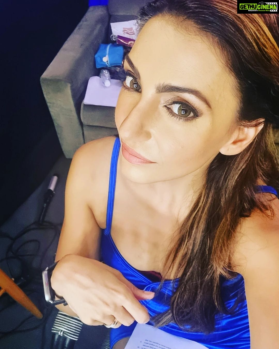Navina Bole Instagram - May you only ever wear BLUE and never feel it๐ #picoftheday #instaphoto #instapic #selfie #selfiegram #blue #navinabole #explore #eyes #windowstothesoul #goodmorning #haveagoodday #happywednesday The Circuit