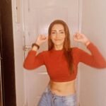 Navina Bole Instagram - Baby your the reason!😎💃🧚‍♀️🥂😈 #reelsinstagram #reeloftheday #reels #instareels #trending #trendingsongs #trendingreels #instagood #babyyourthereason #navinabole #explore #hookstepchallenge #danceislife #moveit #dancelikenooneiswatching #croptop #happytuesday My Happy Place