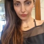 Navina Bole Instagram - This one is for everyone who wanted me to do the #hipwalkchallenge ! Here goes😎🧚‍♀️ #reels #reelsinstagram #reeloftheday #trending #trendingreels #hipwalkchallenge #hipwalk #midriff #walk #walkthetalk #blackismyhappycolor #instagood #intsagram #challenge #happythursday