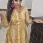 Navina Bole Instagram - Coz nothing beats stunning desi wear💛💫🧚‍♀️ Outfit : @label_aamya #reelsinstagram #reels #reelstrending #instareelsindia❤️ #reelitfeelit #newreel #ethnicwear #dhotipants #asymmetricalkurti #bindi #jhumkis #desigirl #designerwear #ootd #explorepage #navinabole #thistune #mojdi #indianactor #beindian #weekend #weekendvibes #omsairam #happysaturday Happy Place