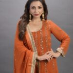Navina Bole Instagram - Eid Mubarak and Happy Akshaya Tritiya instafam!!❤️🤗🌟🌙 Love and blessings 💕 Outfit : @ruheesdesigns Photographer: @shutterjuicestudio MUA: @makeupbymayesha #eidmubarak #happyakshayatritiya #festivewear #ethnicwear #proudindian #landoffestivals #photooftheday #picoftheday #instagram #instaphoto #explorepage✨ #explore #navinabole #greetings #love #blessings #gratitude #positivevibes #tgif
