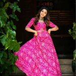 Navya Swamy Instagram - Happy girls are the prettiest💃🏻 Outfit by @riya_designing_studio Photography @kishorekotumphotography #photoshoot #photoshootdiaries #photography #designer #designerwear #lehenga #bridal #indian #traditional #instapic #instagood #blessed #thankful #navyaswamy