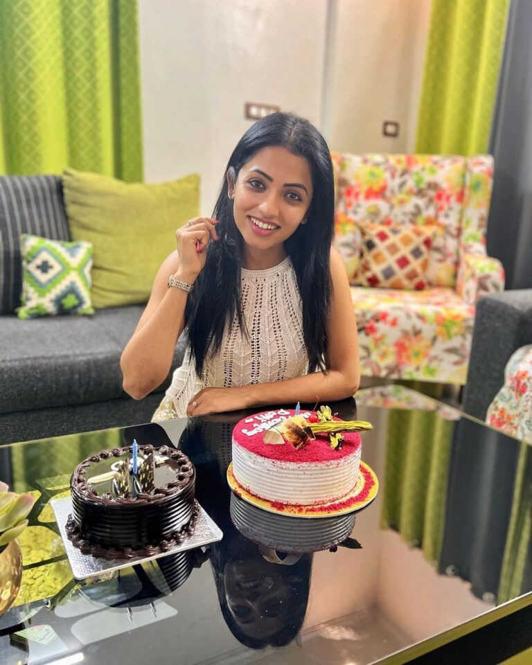 Navya Swamy Instagram - The love I’ve received was immeasurable & heart warming. I want to thank every single person who took the time out & showcased their happy wishes on my birthday in every which way possible. I feel so touched❤️ Love you guys🥰 MUCH APPRECIATED❤️❤️