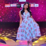 Navya Swamy Instagram - She’s the kind of queen that knows her crown isn’t on her head But in her soul… Outfit @label.daara Photography @paulino_pictures Hair @chinnahair_stylist #superqueen #retro #retrolook #zeetelugu #showertime #dressup #dollup #instapic #instagood #thankful #blessed #navyaswamy