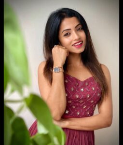Navya Swamy Instagram - Without @danielwellington my festive look is incomplete. So here is mine! 

Find amazing Diwali offers in-store and on their website and use my code DWNAVYA and get extra 15% off on all purchases.

Don’t wait anymore, just go and grab yours ❤️

@danielwellington
#Danielwellington #Collaboration #Festivetime #giftself #DWali