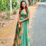 Navya Swamy Instagram – Pastel shades & floral prints- Yes Please 💁🏻♀️ I’m all in for floral anytime🌸
Outfit by @riya_designing_studio
#lehenga #lehengalove #lehengafashion #floral #flowers #chic #summercollection #instapic #instagood #blessed #thankful #navyaswamy
