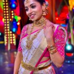 Navya Swamy Instagram - I have enough jewellery- said no girl ever😜 Thank you @saikrishna_fashion_jewellery for these beautiful jewellery #jewellery #traditional #antique #bridal #indian #indianfashion #weddingfashion #instapic #instagood #blessed #thankful #navyaswamy Ramoji Film City