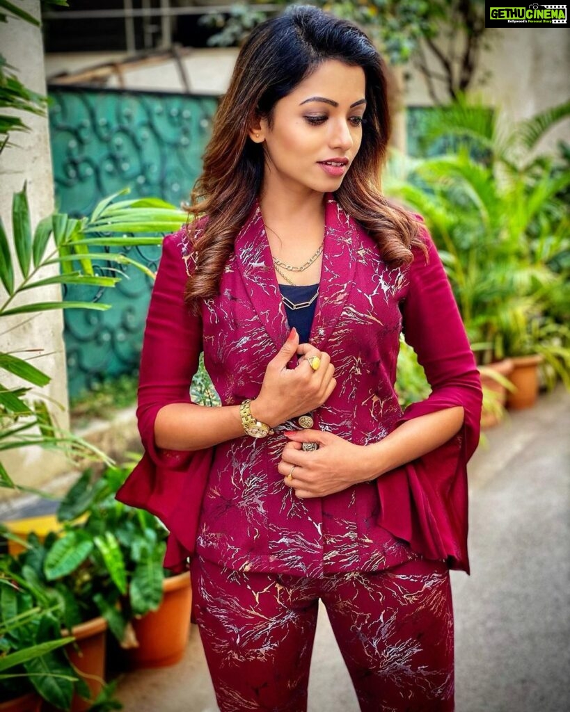 Navya Swamy Instagram - Ignite & level up✨ Outfit @she_shore_designers Styled by @rakesh_earne #shootdiaries #shootmode #showtime #pose #ootd #ootdfashion #designer #instapic #instagood #instadaily #lategram #blessed #thankful #navyaswamy Annapurna Studios