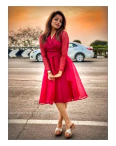 Navya Swamy Instagram - ❤️Bless the people that chases nobody, needs no validation & minds their own!! 
Outfit by @shilpacouture 
#midweek #midweekvibes #midweekgyan #highway #highwayphotography #ootd #instabliss #instapic #instagood #blessed #thankful #navyaswamy