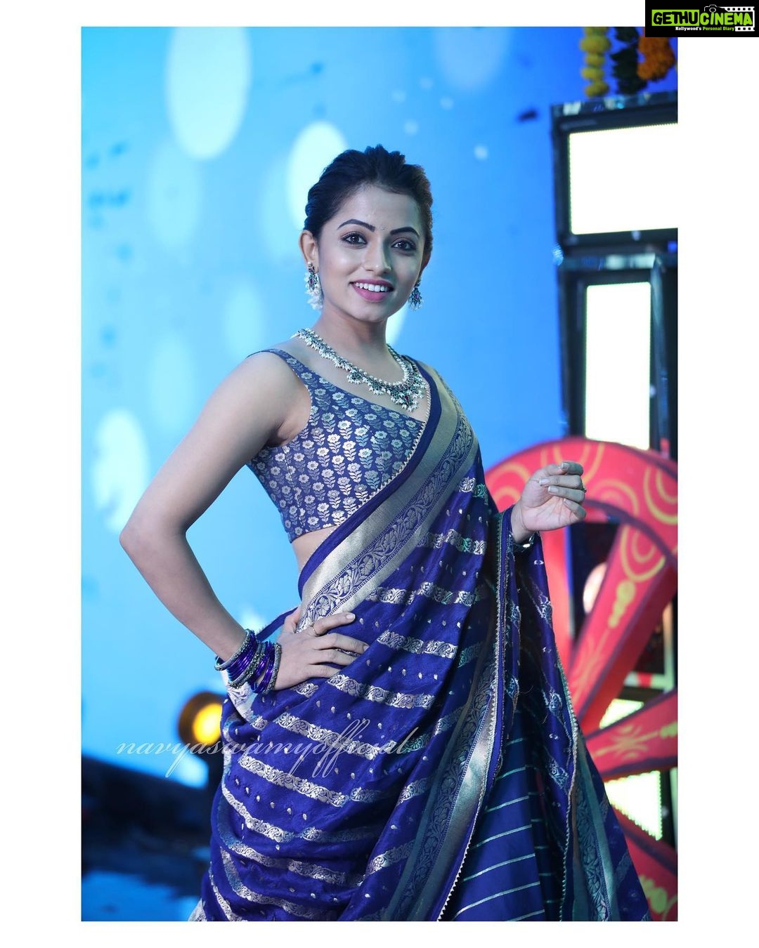 Navya Swamy Instagram - Wishing you all a very Happy Sankranthiš„° Outfit @thread_fabric #sankranti #festival #festivevibes #indianwear #indianfashion #event #starmaa #ootd #instaphoto #blessed #thankful #navyaswamy