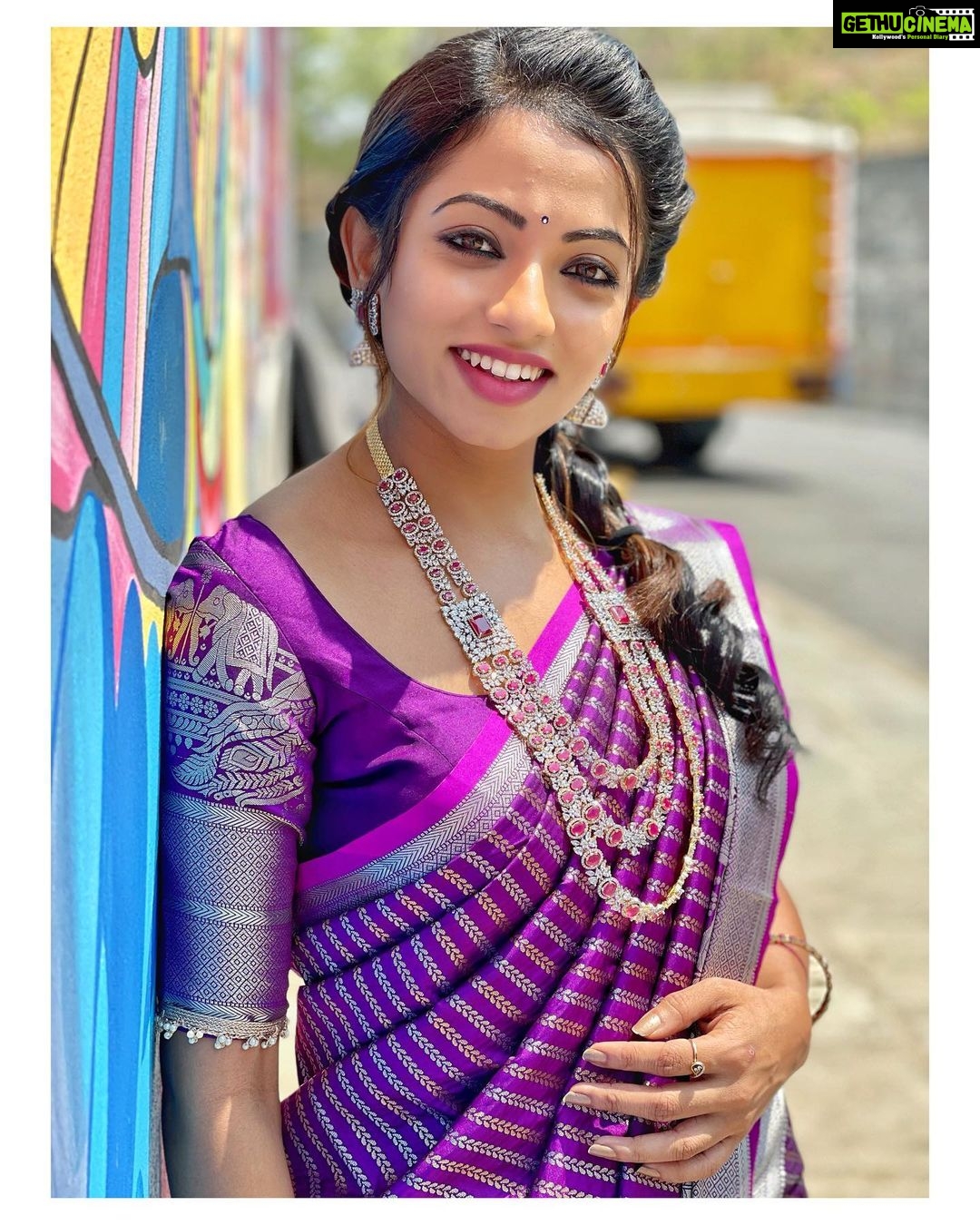 Navya Swamy Instagram - Make them wish They Had You! #beyourself #saree #sareeislove #sareelove #sareeaffair #silksarees #traditional #indian #weekendpost #instagram #thankful #blessed #navyaswamy Ramoji Film City