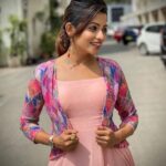 Navya Swamy Instagram - Confidence is not “they will like me”. Confidence is “I’ll be fine if they don’t”. Self confidence is a super power. Once you start believing in yourself Magic Starts happening. #iamwhoiam #selfconfidence #selflove #love #respect #strong #monday #mondaymood #instapic #instagood #blessed #thankful #navyaswamy