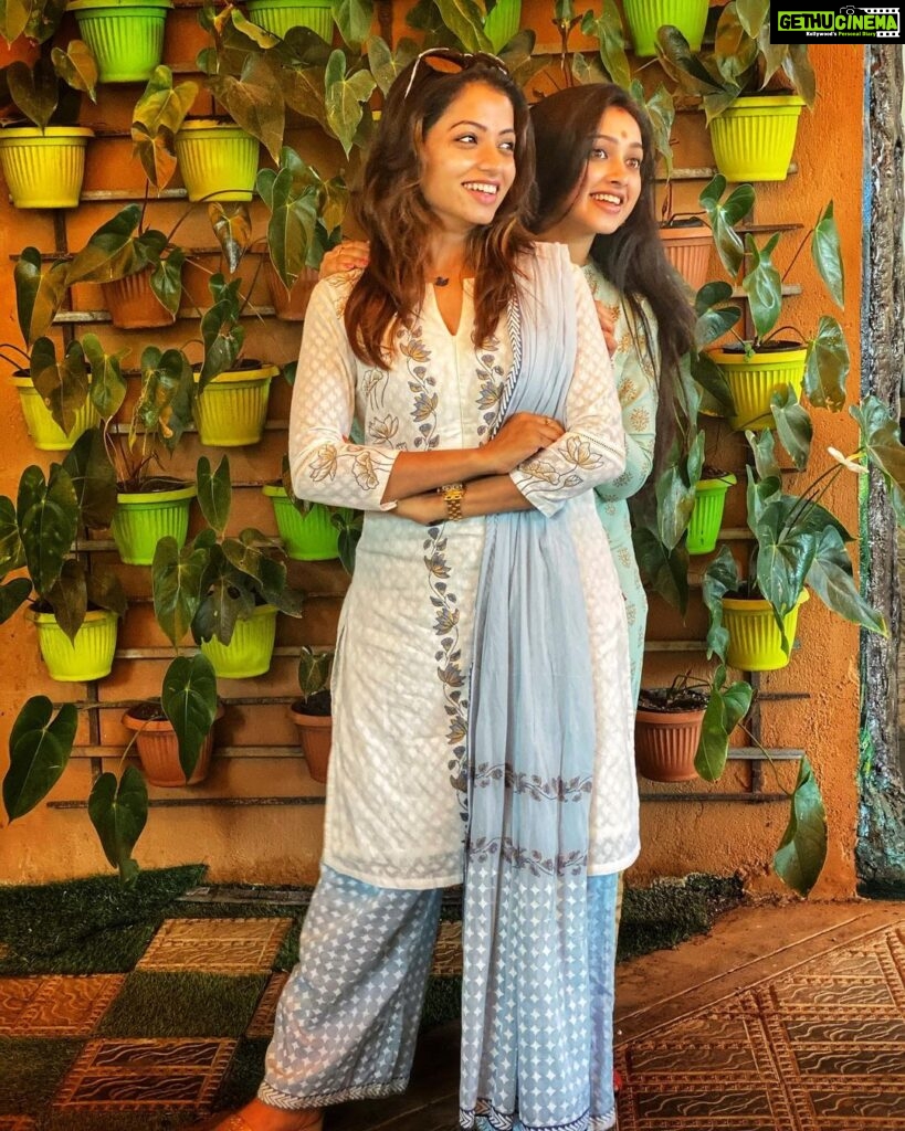 Navya Swamy Instagram - Happiest B’day Aishumaa😘 @aishwarya_pisse_ . I wish you the best of everything in life. Stay happy & beautiful as just the way you are🤗 #iloveyou #sisterinlaw #bestfriends #bff #itsyourbirthday #stayhappy #birthdaygirl #instabirthday #instapic #blessed #thankful #navyaswamy Mysore, Karnataka