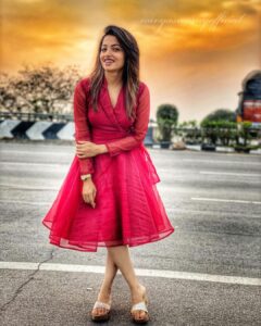 Navya Swamy Instagram - ❤️Bless the people that chases nobody, needs no validation & minds their own!! 
Outfit by @shilpacouture 
#midweek #midweekvibes #midweekgyan #highway #highwayphotography #ootd #instabliss #instapic #instagood #blessed #thankful #navyaswamy