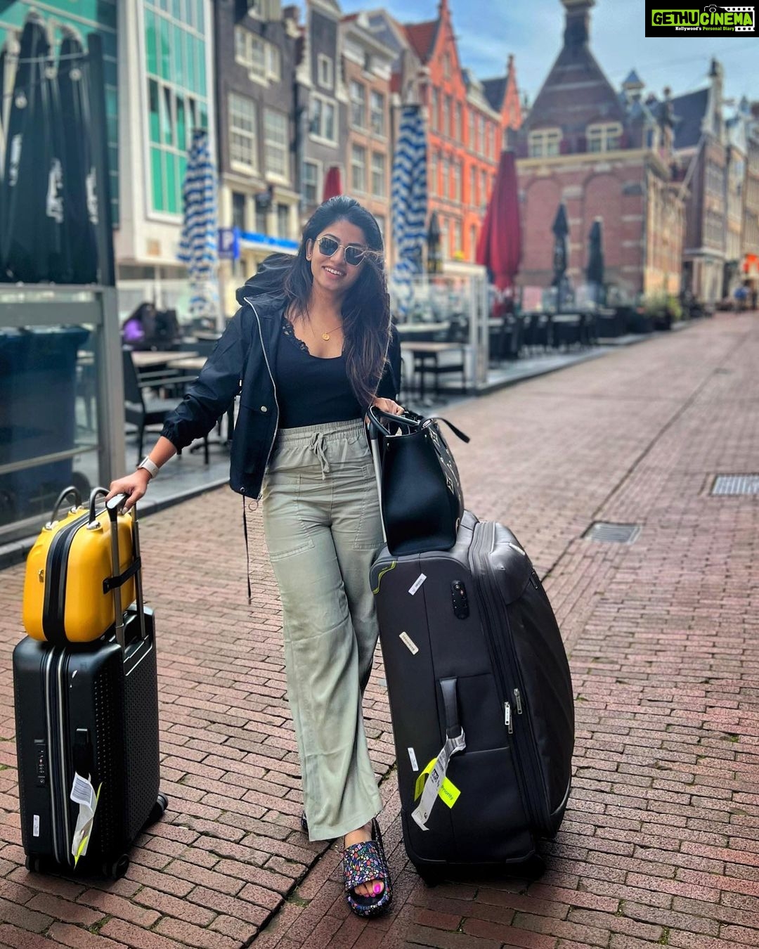 Navya Swamy Instagram - Hey Belgium… you already have the waffles, chocolates, beers and diamonds… Be merry now that you have me… 🥰❤️ #antwerp #belgium #cityofdiamonds #europe #travel #vacation #travelgram #travelphotography #photography #instagram #instapic #instagood #instatravel #picoftheday #waffles #chocloates #diamonds #culture #architecture #art #love #beautiful #wanderlust #explore #follow #happy #thankful #navyaswamy Antwerp, Belgium