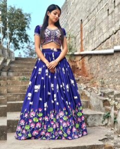 Navya Swamy Instagram - Season’s greetings for peace and prosperity… Happy Sankranthi❤️

Outfit @riya_designing_studio