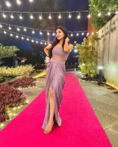 Navya Swamy Instagram - Listening to the ringing of those wedding bells with a bling. 💁🏻‍♀️💃💍

Outfit @houseofakhilaaakurathi 

#wedding #sangeeth #indowestern #lilac #designer #instapic #instafashion #blessed #thankful #navyaswamy