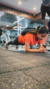 Navya Swamy Instagram - Perfect start to the morning with @benny_f3 💪🏻

#workout #workoutgoals #morningroutine #nevergiveup #pushyourlimits ##gymgirl #gymlife #instadaily #blessed #thankful #navyaswamy