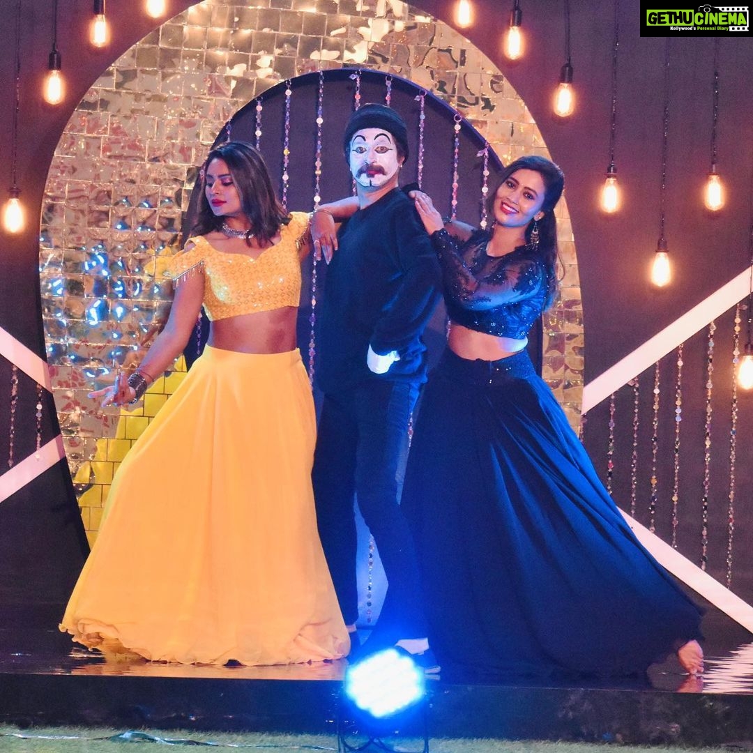 Neha Gowda Instagram - Watch her & Keep supporting her !! #TEAMNEHAGOWDA #NimmapreethiyaNeha @colorskannadaofficial @vootselect 👗: @anthariya_ #ಬಿಬಿಕೆ9, ದ ಬಿಗ್ಗೆಸ್ಟ್ ಸೀಸನ್ | ಪ್ರತಿ ರಾತ್ರಿ 9.30 #BBK9 #ಬಿಗ್ಬಾಸ್ಕನ್ನಡ9 #biggboss #biggbosskannada #BBK9 #colorskannada #neharamakrishna #nehagowda #nehagombe
