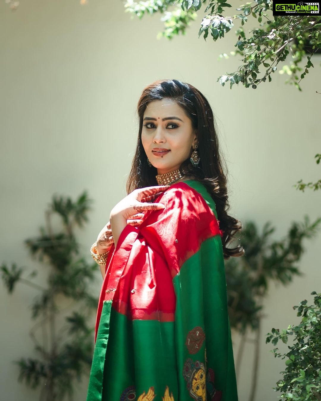 Neha Gowda Instagram - Special appreciation post to my designer - @vastram__studio When you expect nothing but the best, and your designer goes above and beyond to give you more than 100%, that's true customer service. It's those unexpected moments of excellence that make all the difference and keep us coming back for more. So here's to the designer who always exceed our expectations - you are appreciated!