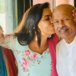 Neha Gowda Instagram - Sangeet natak akademi! #sangeetnatakakademi #awardee #dad #thebest #makeupartist Delhi, India