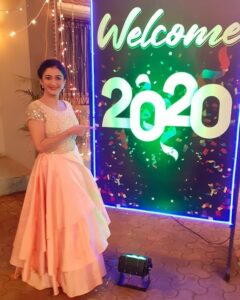 Neha Mehta Instagram - May this year Brings Balance in every one's life 
Great Health Wealth And Happiness  And Success To All My People 🌈🇮🇳✍️💰🎄🎥🎬💫🌈🙏🏻😎
Truelly A Worth Year Ahead