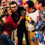 Neha Mehta Instagram - Hi, as we know last year should have an impact which makes us strive to have more in next year. This picture promises me a enduring year ahead . 🙏 MA BaBa . 🙏 Pranam 🙏😇🎥🇮🇳. ✊ ATM