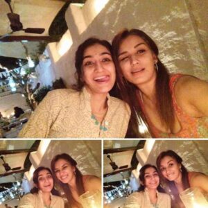 Neha Mehta Instagram - Be Greatful to 
a Friend Who is There For you Forever ❤🌈 🌻 #tenonewellness 
 ( and  fragrance ) 🌻
Aaryanish Patel Neha SK Mehta
Friends forever 💛 🇮🇳