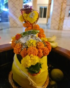 Neha Mehta Instagram - Happy Mahashivratri to everyone
OM NAMAH SHIVAY 

#festival #shivay #positivevibes #omnamahshivaya #feelingblessed #lordshiva