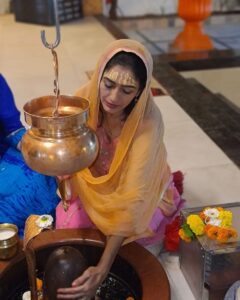Neha Mehta Instagram - Happy Mahashivratri to everyone
OM NAMAH SHIVAY 

#festival #shivay #positivevibes #omnamahshivaya #feelingblessed #lordshiva
