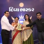 Neha Mehta Instagram – Hello friends its about 1oct 22 gandhidham kutch Gujarat. Event organized by DivyaBhaskar to respect the legends of kutch for there work and contribution for better society. 
Me Along with ‘Nimu Ben Acharya’ Malti Maheshvari & associated team. It was indeed  a pleasure to be part of there good work and celebration
#amitrathod #DivyaBhaskar
#nimuaacharya #maltimaheshvari #Dishavadgamafationstudio#kutch🇮🇳
