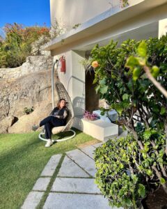 Nehalaxmi Iyer Instagram - I go to nature to be soothed and healed, and to have my senses put in order. Mount Abu is all about nature and spirituality. Staying at @hilltonehotel is like staying luxuriously in the midst of nature. With a variety of unique trees, lawns and plants. My suite has a private lawn attached to it so my morning coffee bourse are spent basking in the winter sunlight and relaxing in the lawn. . . . . . . . . . . . . . . . . #travel #travelindia #spiritualtravel #travelgram #naturelovers #natureresort #mountabu #freedom #amba #coffeelover #coffeeislife #instatravel #india #rajasthan #rajasthantourism #wintersun #wanderlust #wanderlustindia #offbeattravel #breakfasttime #breakfastclub #explore #ishqbaaz #saumya #luxurystaycation #staycation #indiastories Hotel Hilltone,Mount Abu