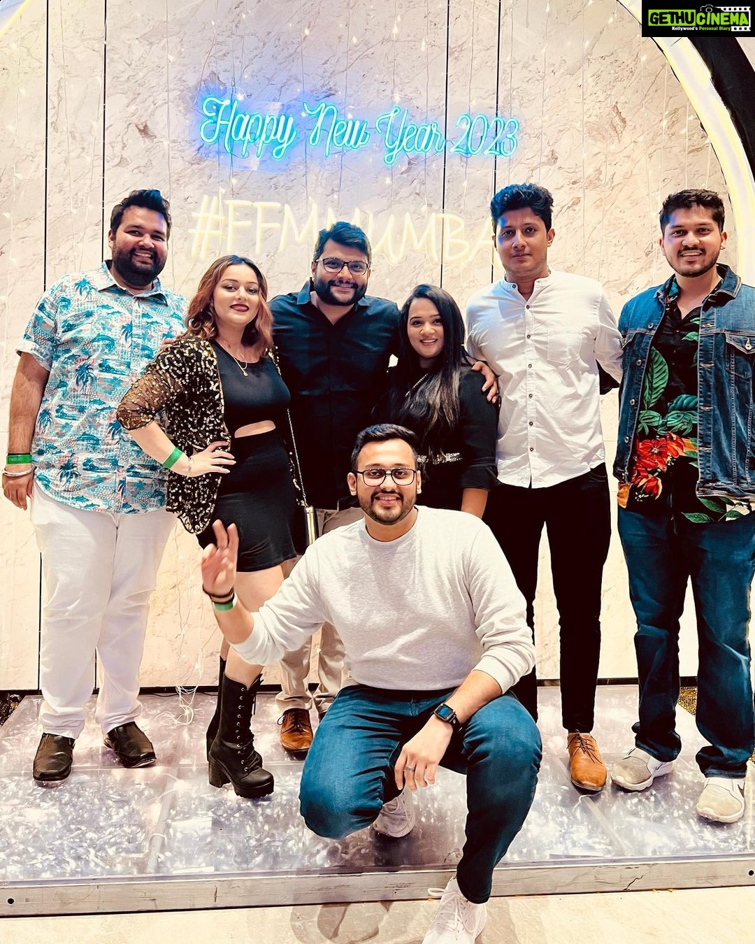 Nehalaxmi Iyer Instagram - Glitter is a part of my rebrand in 2023. So I dressed the part, Glittered & glammed my way in to 2023 with my favourites š¤āØ at @fairfieldbymarriottmumbai Celebrate endingsāfor they precede new beginnings. āØThe magic in new beginnings is truly the most powerful of them all. Fairfield by Marriott, Mumbai International Airport