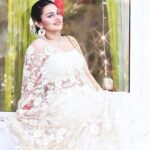 Nehalaxmi Iyer Instagram – May your home be filled with good vibes and an intensively positive aura, may the festival of lights encircle your life with joy and happiness.

Keeping our Indian traditions alive… One lehenga at a time! 

Happy Diwali 🪔🫶🏻

.

.

.

.

.

.

.

.

.

#diwali #india #festival #happydiwali #love #diwaligifts #diwalidecorations #diwalidecor #instagram #diwalivibes #bhfyp #fashion #instagood #homedecor #mumbai #photography #festiveseason #art #deepavali #indianfestival #navratri #festivevibes #celebration #diya #diwalihampers #diwalicelebration #rangoli #indian #handmade #festive Mumbai, Maharashtra