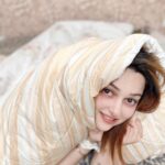 Nehalaxmi Iyer Instagram - SNUGGLE Weather 🧣❄️✨☕️📔 Time to crawl under a big pretty blanket, grab a good book, watch a good Holiday movie all whilst sipping on hot Cocoa 😍🥰 This Pretty Reversible comforter giving me a warm hug in this weather is from @boutiquelivingindia . . . . . . . . . . . . . . . . . . . . . . . . . . #snuggleweather #cuddleweather #snuggles #blankets #cozyblankets #winterishere #quilt #quiltlove #reversible #cute #snuggling #hotchocolate #bookstagram #hotcocoa #wintervibes #cozyvibes #instadaily #explore #photooftheday #ishqbaaz #wintercollection #winterglow #instagood #winterquotes India