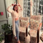 Nehalaxmi Iyer Instagram - Being happy simply means that you don't have to please everyone. So Create your own happiness by making the most of your today. In a world full of chaos and disappointment, happiness is the key to making us forget the troubles of today. Pc 📸 @akasasing Soho House Mumbai