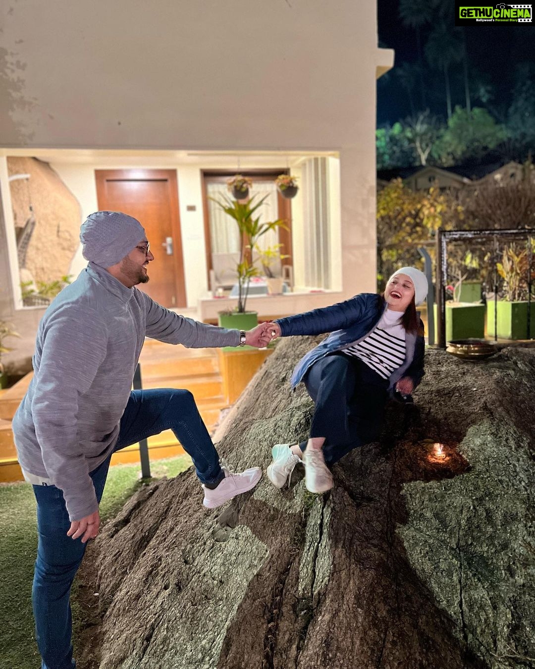 Nehalaxmi Iyer Instagram - My Jigar da Tukda who always looks ukhda ukhda 🤪 Happy Birthday to my so not little anymore baby bro😘♥️ India