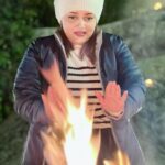 Nehalaxmi Iyer Instagram - This Bonfire & Barbeque session was nothing less than a dramatic scene! (Link in Bio to witness the whole drama) Don’t believe me swipe through and then head to my bio and watch my new Vlog 🤣 . . . . . . . . . . #explore #bonfire #dramaqueen #funny #ishqbaaz #winter #winterwonderland #india #rajasthan #travel #travelphotography #travelgram #travelindia #barbeque #drama #instadaily #instagood Mount Abu