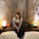 Nehalaxmi Iyer Instagram - To my mind, the greatest reward and luxury of travel is to be able to experience everyday things as if for the first time, to be in a position in which almost nothing is so familiar it is taken for granted. My family and I Stayed at the Rock Suit in Mount Abu at @hilltonehotel The suits were named after the Ajanta & Ellora caves in Aurangabad. The best part about these suits was that they were built around natural rocks thereby actually preserving them. 😍 Staying in these suits was surely a unique experiences. We felt so close to nature and yet surrounded by so much of luxury.