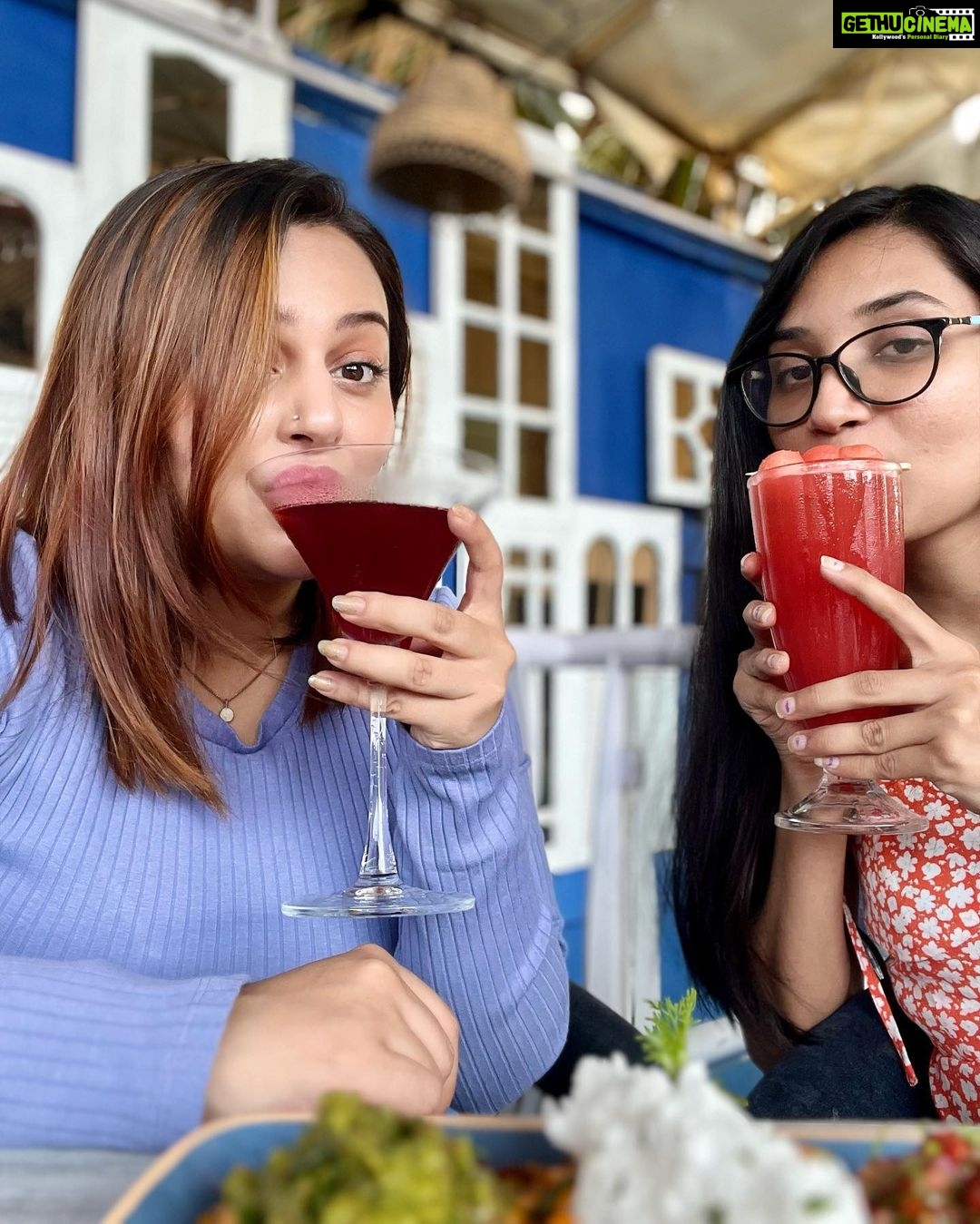 Nehalaxmi Iyer Instagram - Live for the moments you can’t put in words 🫶🏻 Best friend? Nah. She’s my sister. 🍕 and you are all I need. • Partner in Crime - @anusha.b_03 • Venue Partner - @amanziskydeck Amanzi Sky Deck and Bar
