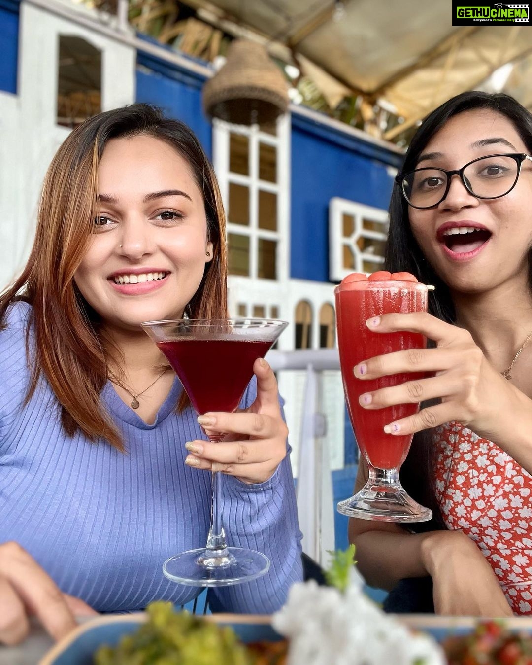 Nehalaxmi Iyer Instagram - Live for the moments you can’t put in words 🫶🏻 Best friend? Nah. She’s my sister. 🍕 and you are all I need. • Partner in Crime - @anusha.b_03 • Venue Partner - @amanziskydeck Amanzi Sky Deck and Bar