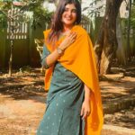 Nimeshika Radhakrishnan Instagram – I’m in love with the person im becoming 🫶🏻😄🧿🌅🌃 #mummaclicks❤️🫶🏻🌈