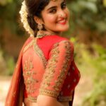 Nimeshika Radhakrishnan Instagram - 😘Ur smile is ur permanent foot print ❤️make sure u carry that always 😀😃😄😁😆☺️