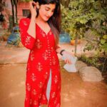 Nimeshika Radhakrishnan Instagram – Being vintage ❣️
