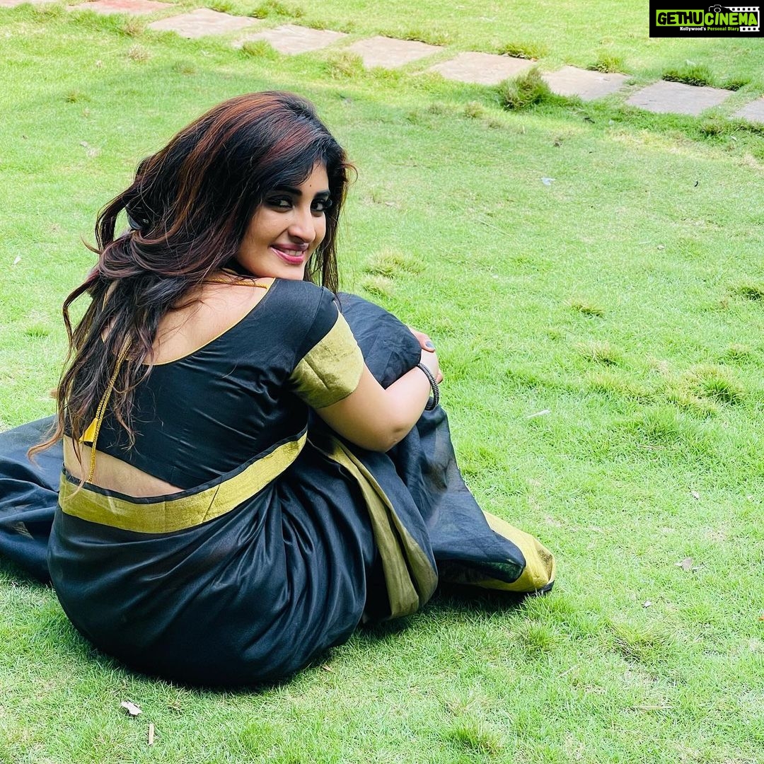 Nimeshika Radhakrishnan Wiki Biography Age Gallery Spouse And More
