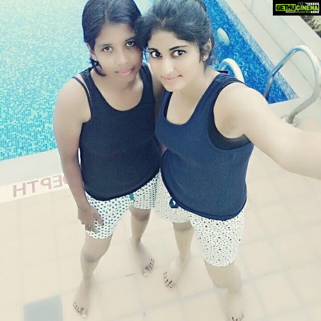 Nimeshika Radhakrishnan Instagram - Friendship is not about quantity🧚♀️its all about quality 👭on who u pick up as#Happieeeeee friendship day to all lovelies#celebrate each and every moment