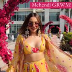 Nitibha Kaul Instagram - Yellowww from the @gunningforsarthak mehendi 💛 Wearing @sajedalehry Bag @eena.official Jewelry @keiyura_jewelry #MehendiOutfit #YellowSuit #MehendiLook #DayWeddingOutfit #YellowIndianLook #CoordSet #Mehendi #WeddingInspo #WeddingGuest