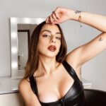 Nitibha Kaul Instagram - Alexa, play riptide