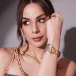 Nitibha Kaul Instagram - Shine bright & add some sparkle to your wardrobe with the all new Guess watches ✨ #GuessWatches #SparkleWithGuess #Bejeweled @guesswatches