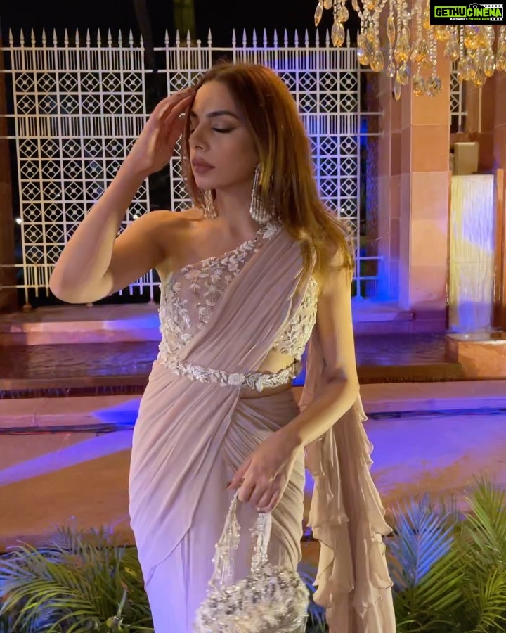 Nitibha Kaul - 10K Likes - Most Liked Instagram Photos